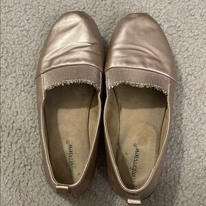 Comfortview Gold Flats Slip-On Loafers